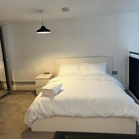 Luxurious 1-Bedroom With Parking Бірмінгем Екстер'єр фото