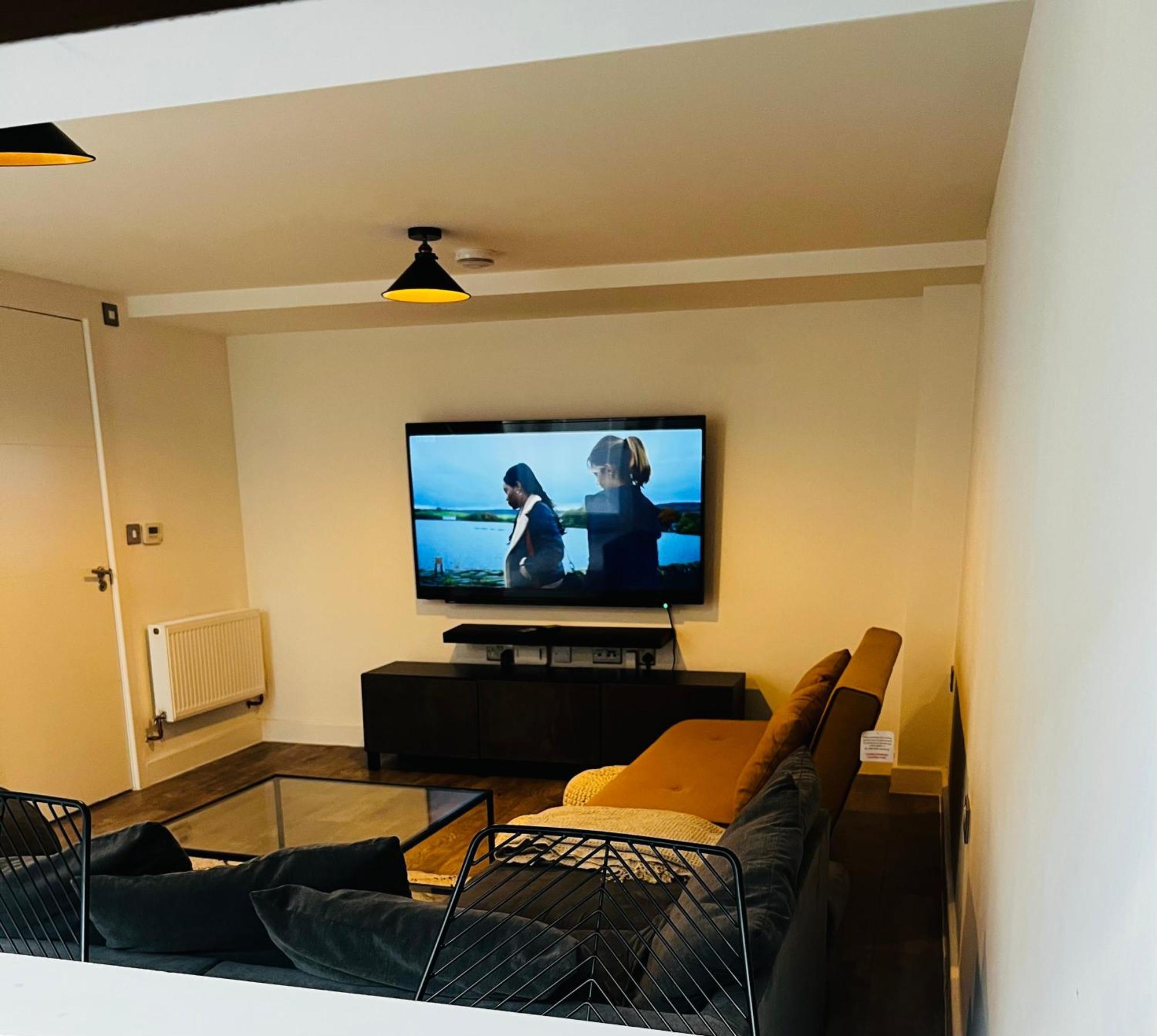 Luxurious 1-Bedroom With Parking Бірмінгем Екстер'єр фото